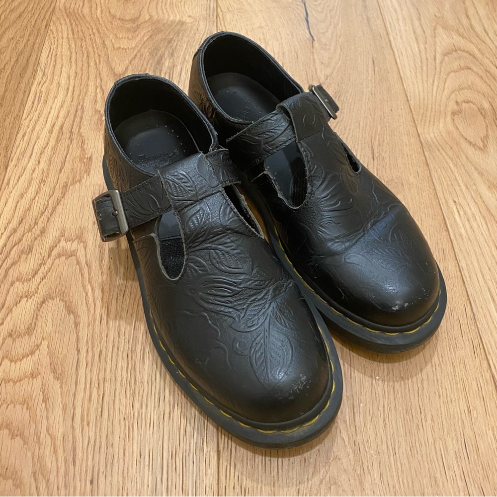 Dr Martens Polley Floral Embossed